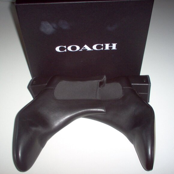 COACH TIA LEATHER BOOTIE - Picture 5 of 7